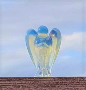 Opalite Angel 2cm